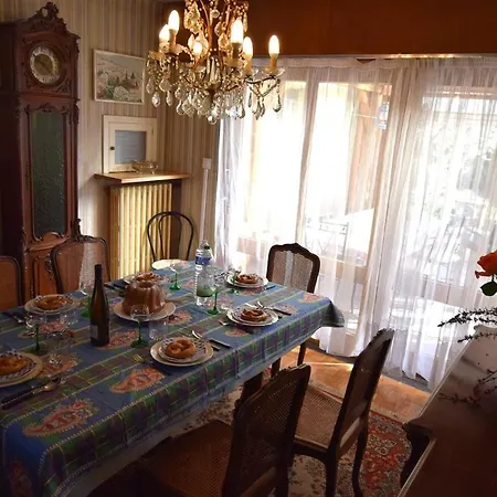 Dom wakacyjny Dad'S House